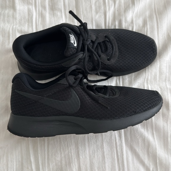 Nike Shoes - Women's Nike Running Shoes